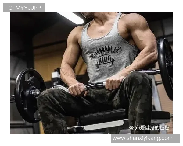 哑铃锻炼胳膊的有效动作推荐助你塑造完美手臂线条